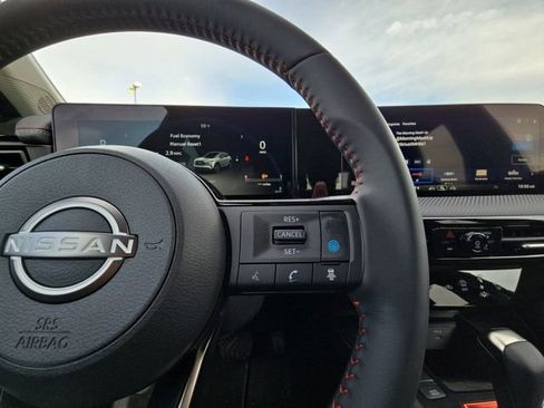 New 2026 Nissan Kicks SR AWD/4WD image 12