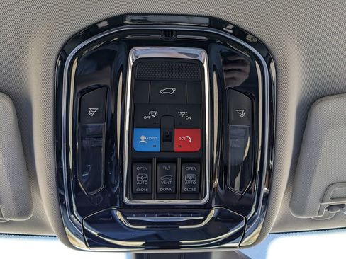 Certified 2022 Jeep Grand Cherokee Summit w/ Adv Protech Group IV AWD/4WD image 70