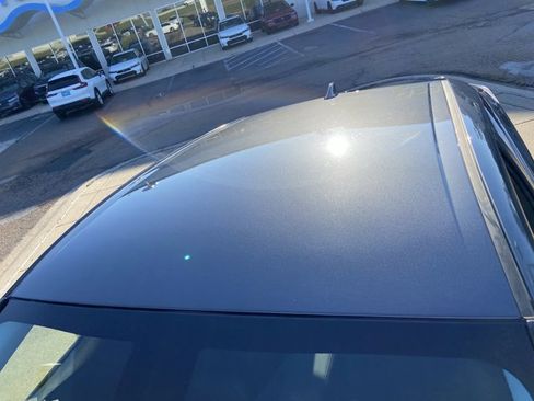 Used 2018 Toyota Prius Four image 27