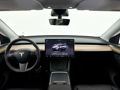 Used 2023 Tesla Model Y Long Range AWD/4WD image 18