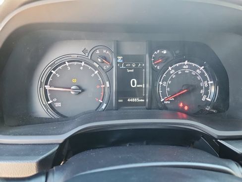 Used 2022 Toyota 4Runner SR5 AWD/4WD image 21