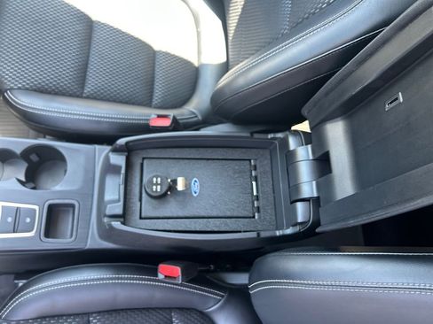 Used 2024 Ford Escape SE FWD image 30
