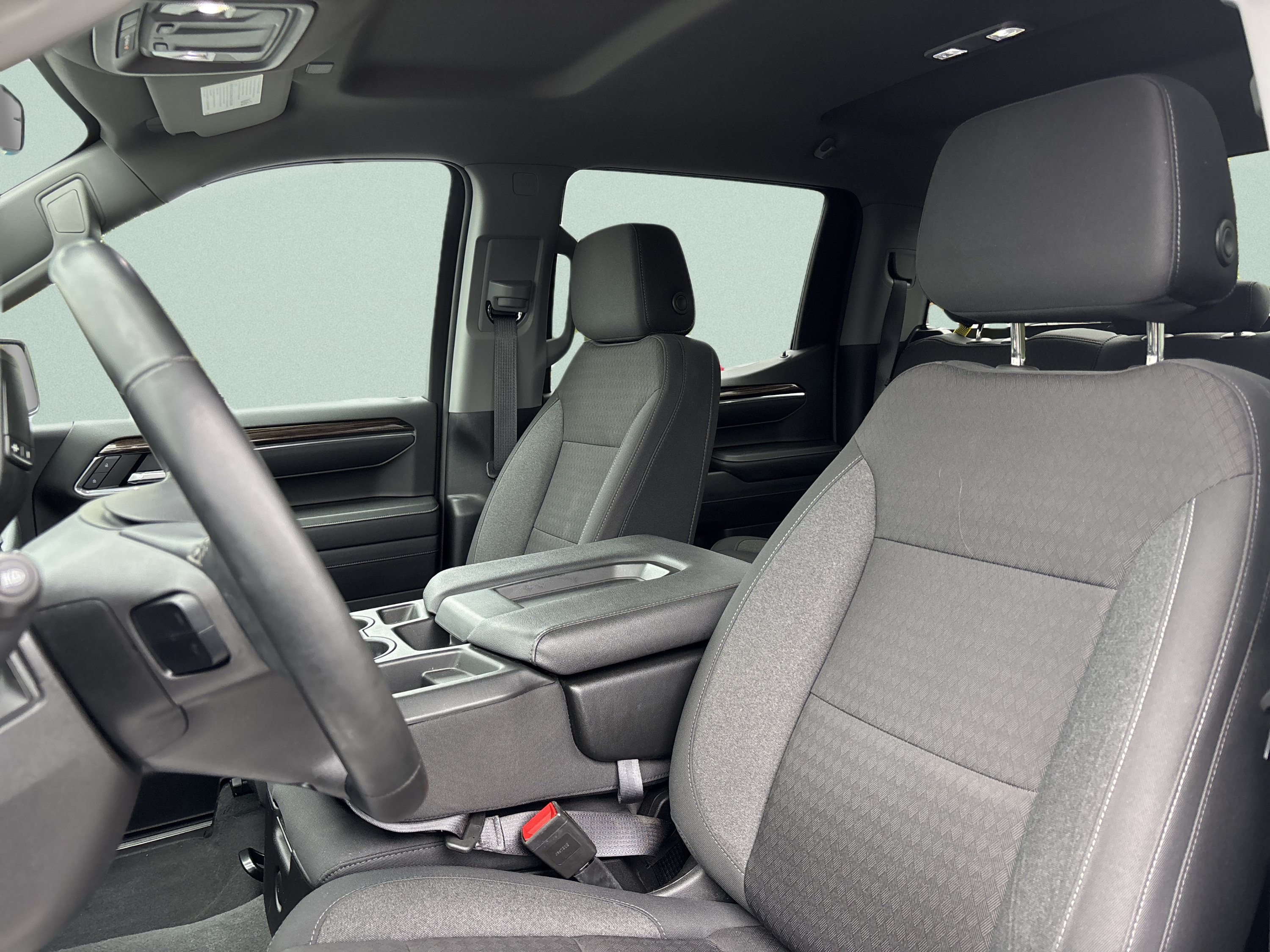 Used 2024 Chevrolet Silverado 1500 LT AWD/4WD image 11