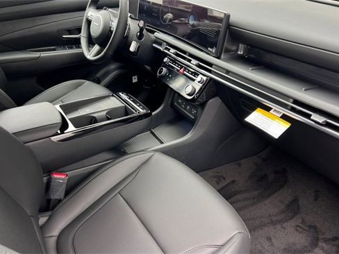 New 2025 Hyundai Tucson SEL image 16