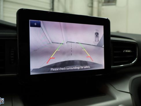 Used 2021 Ford Explorer XLT w/ Equipment Group 202A image 22