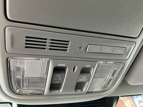 Used 2020 Honda CR-V EX-L image 32