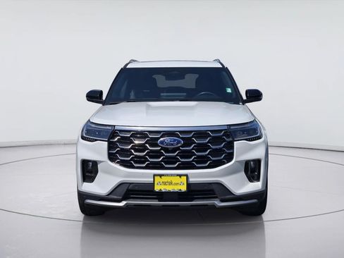 Used 2025 Ford Explorer Platinum w/ Ultimate Package RWD image 2