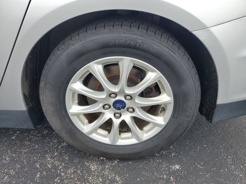 Used 2016 Ford Fusion S FWD image 29