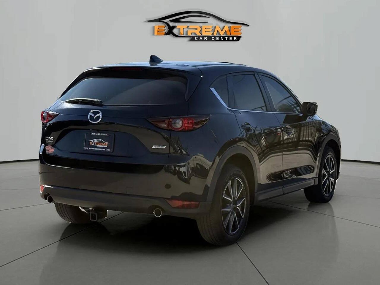 Used 2018 MAZDA CX-5 Touring w/ Preferred Equipment Package AWD/4WD image 6