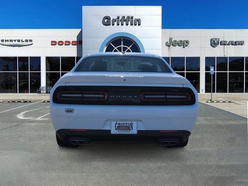 Used 2022 Dodge Challenger GT image 8