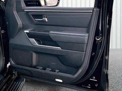 Used 2023 Toyota Sequoia Platinum image 29