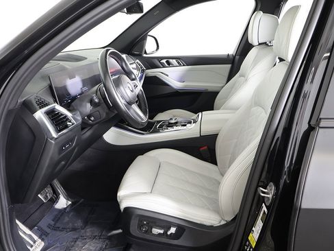 Used 2024 BMW X5 M60i image 37