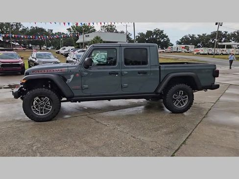New 2025 Jeep Gladiator Mojave w/ Technology Group image 13
