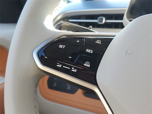 New 2025 Volkswagen ID. Buzz 1st Edition image 29