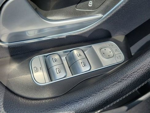 Used 2024 Mercedes-Benz GLS 450 4MATIC image 21