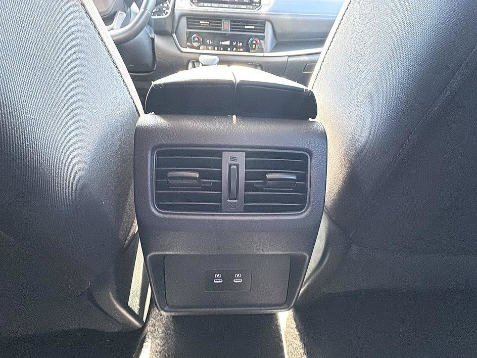 Certified 2025 Nissan Rogue SV AWD/4WD image 20