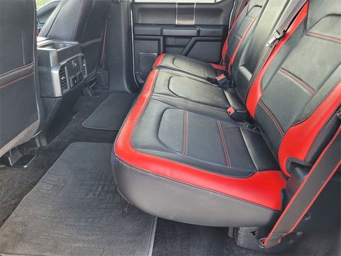 Used 2018 Ford F150 Lariat image 10