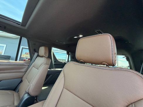 Used 2022 Chevrolet Tahoe High Country AWD/4WD image 23