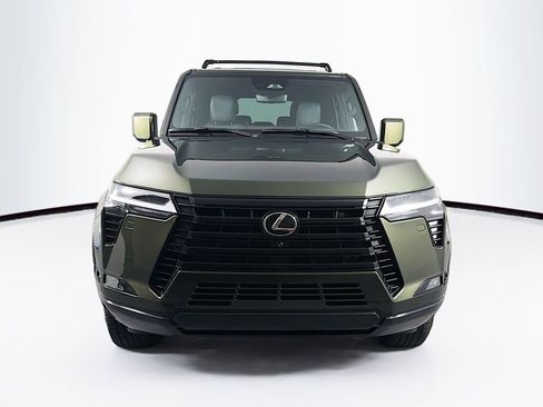 Used 2025 Lexus GX 550 w/ Accessory Package (2T) AWD/4WD image 2