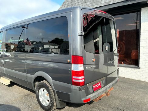 Used 2013 Freightliner Sprinter 2500 image 25