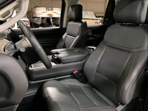 Certified 2025 Ford Expedition Max Active AWD/4WD image 24