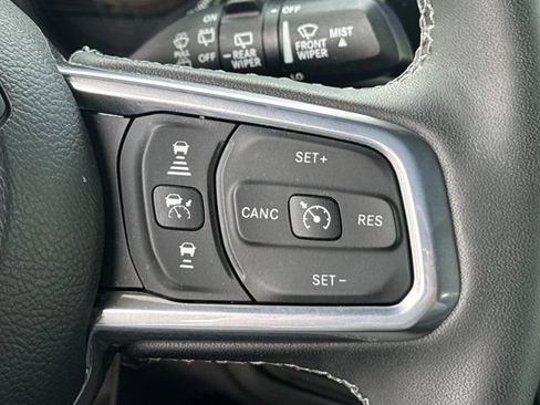 Certified 2025 Jeep Wrangler Unlimited Sahara w/ Safety Group AWD/4WD image 25