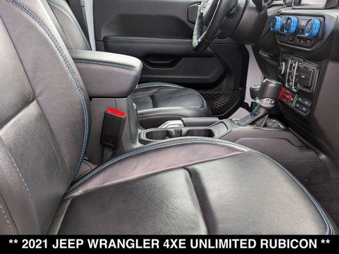 Used 2021 Jeep Wrangler Unlimited Rubicon 4xe w/ Cold Weather Group AWD/4WD image 29