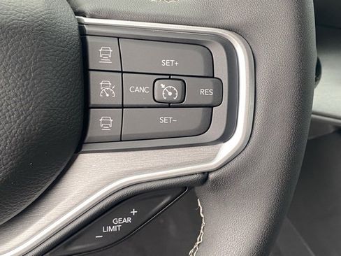 New 2025 Jeep Wagoneer L Series II w/ Convenience Group I image 19