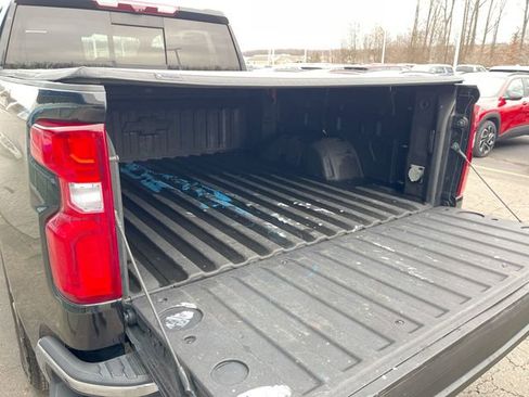 Used 2022 Chevrolet Silverado 1500 LTZ w/ LTZ Premium Package image 26