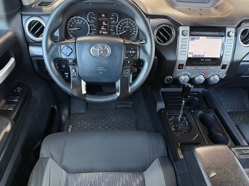 Used 2018 Toyota Tundra SR5 image 10