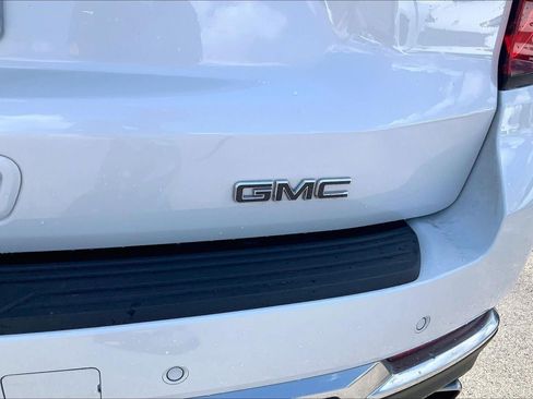 Used 2026 GMC Yukon Denali AWD/4WD image 12