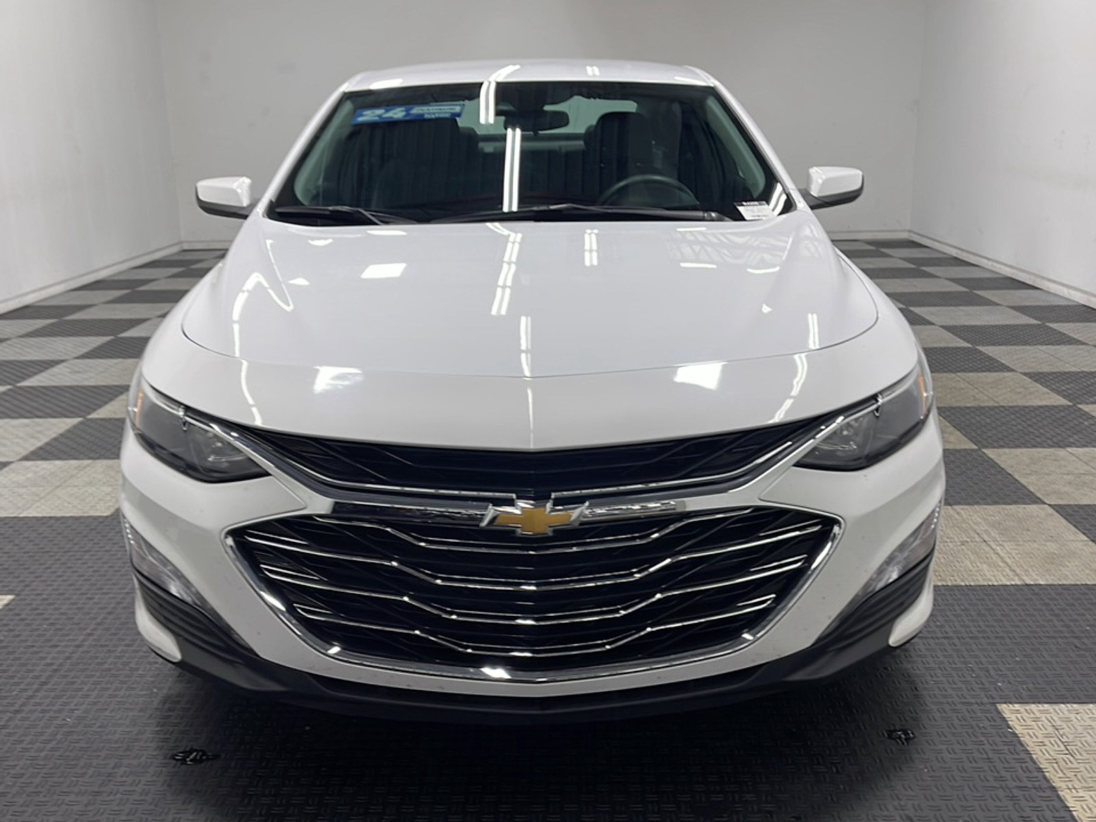 Used 2024 Chevrolet Malibu LT FWD image 24