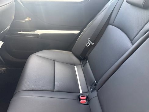 Used 2023 Lexus ES 350 w/ Premium Package FWD image 16