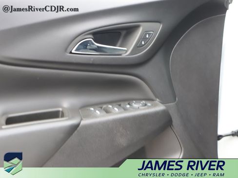 Used 2024 Chevrolet Equinox LT AWD/4WD image 22