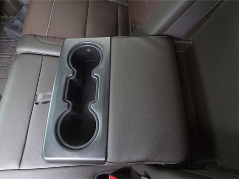 Used 2025 GMC Sierra 2500 Denali image 30