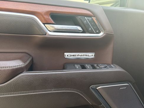 Used 2022 GMC Sierra 1500 Denali w/ Technology Package image 11
