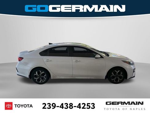 Used 2020 Kia Forte LXS image 2