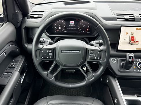 Certified 2025 Land Rover Defender 130 V8 image 19