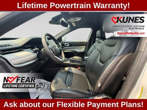 Used 2025 Jeep Compass Limited AWD/4WD image 21