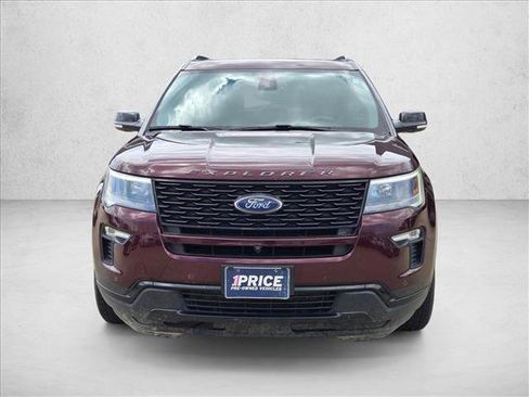 Used 2018 Ford Explorer Sport w/ Equipment Group 401A AWD/4WD image 2