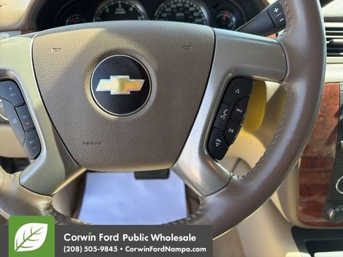 Used 2012 Chevrolet Tahoe LT w/ Luxury Package AWD/4WD image 17