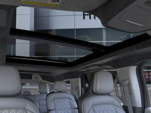 New 2026 Lincoln Navigator Black Label AWD/4WD image 22