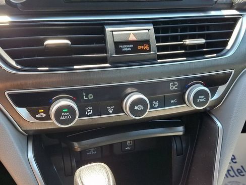 Used 2020 Honda Accord LX image 17