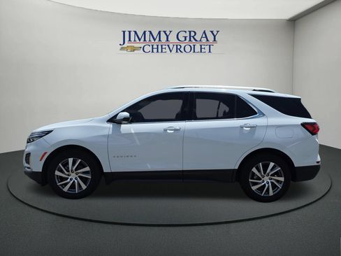 Used 2023 Chevrolet Equinox Premier FWD image 2