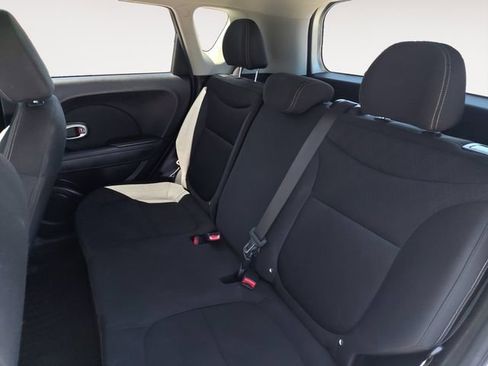 Used 2015 Kia Soul FWD image 13