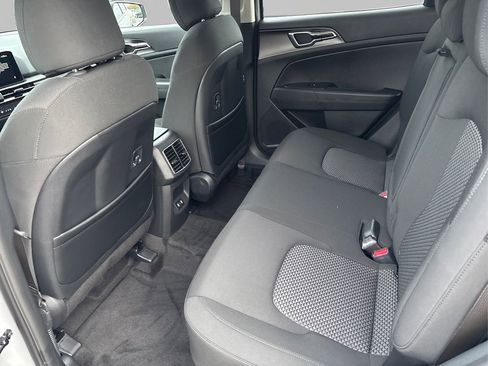 New 2026 Kia Sportage S image 10