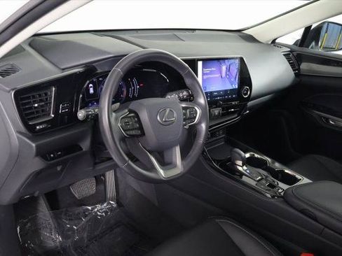 Certified 2025 Lexus NX 250 FWD image 7