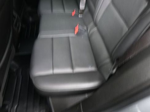 Used 2024 Cadillac XT4 Premium Luxury image 21