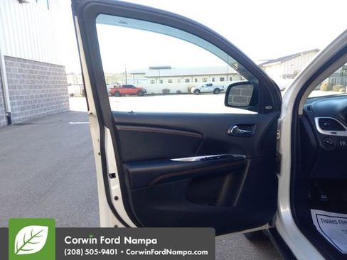 Used 2018 Dodge Journey GT w/ Driver Convenience Group image 10