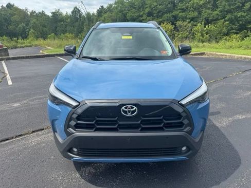 Used 2026 Toyota Corolla Cross XLE AWD/4WD image 8